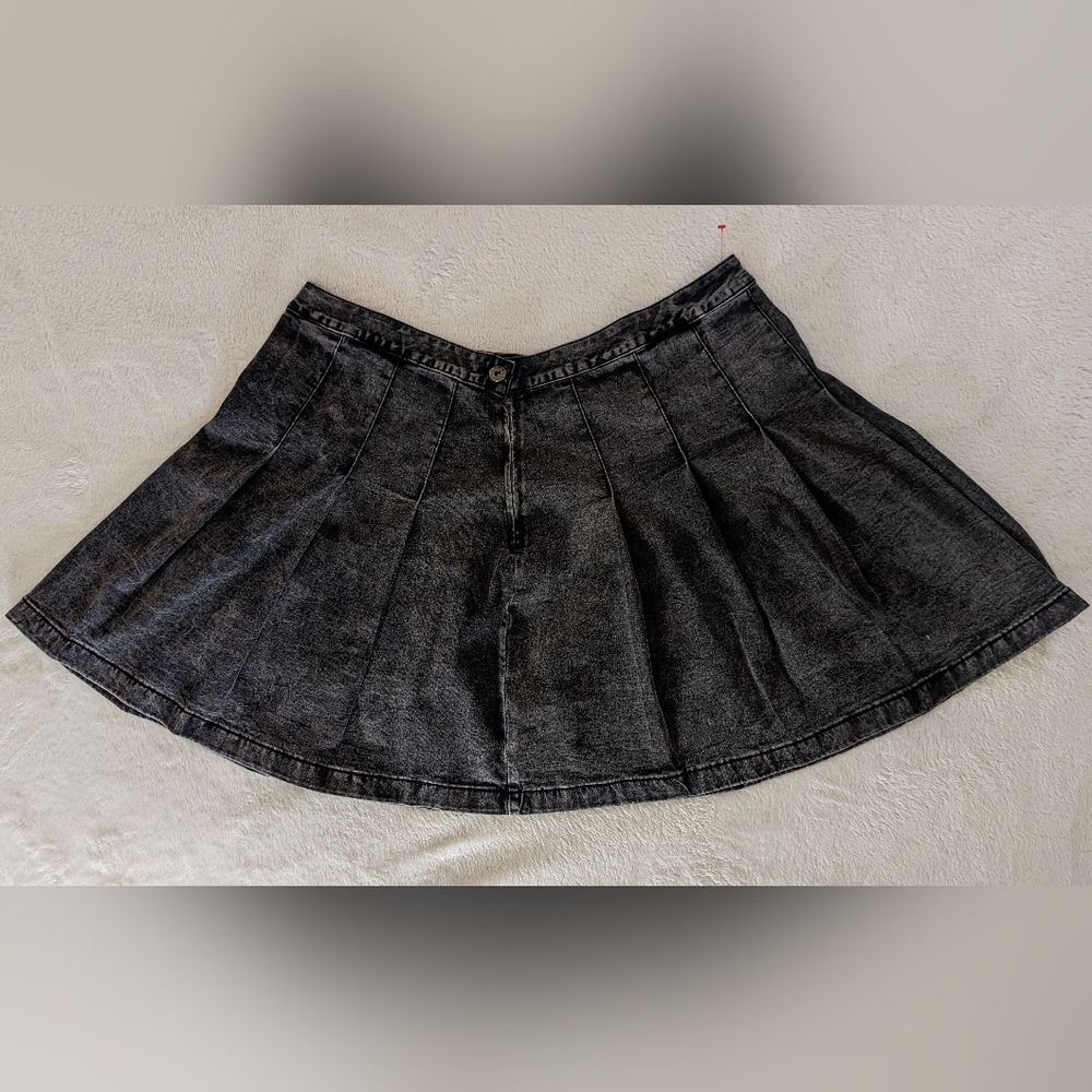 Ashley Stewart Denim Pleated Skirt Black Size 22